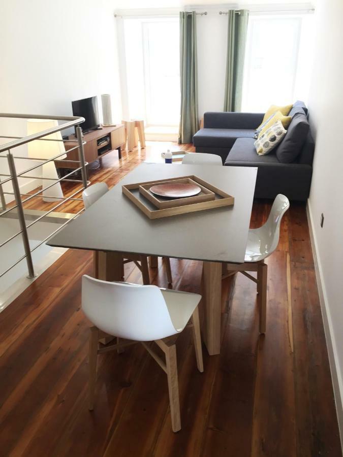 Apt Lumineux Terrasse Principe Real Apartment Lisbon Exterior photo